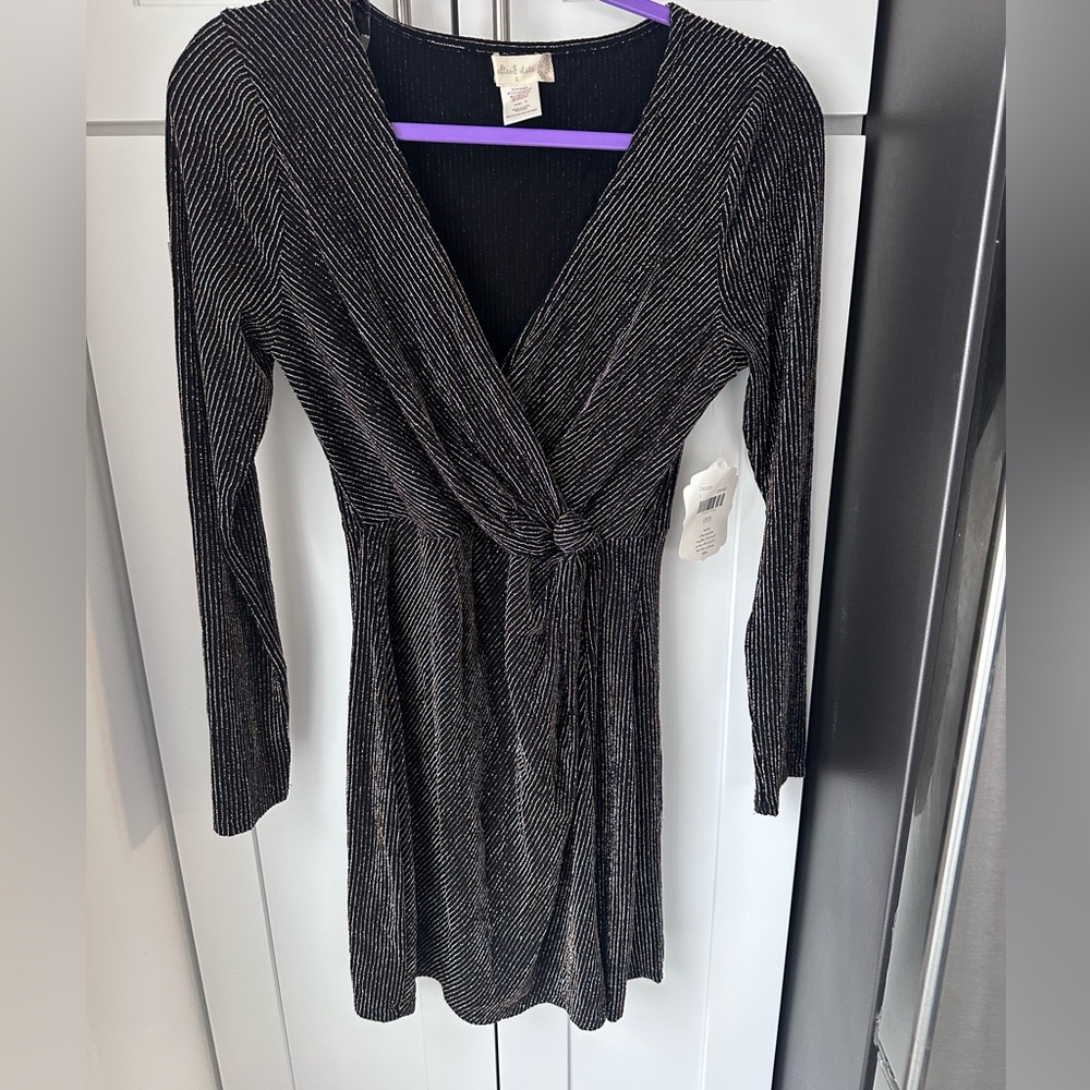 Altar'd State long-sleeved black and silver metallic striped wrap‎ dress S